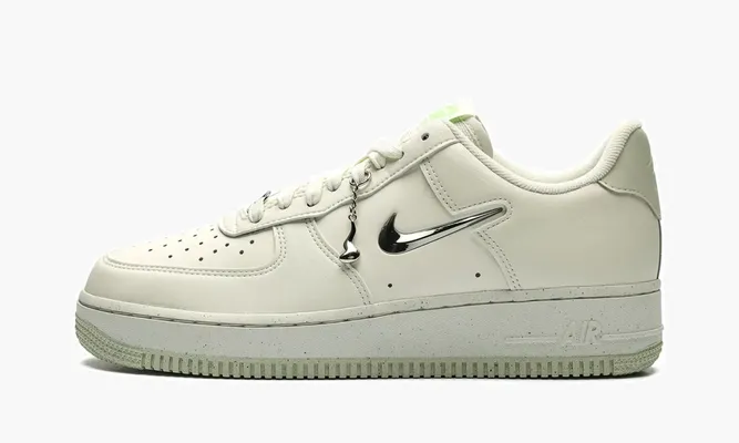 Кроссовки Air Force 1 '07 Next Nature SE WMNS «Liquid Metal» белый