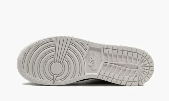 Кроссовки Air Jordan 1 Explorer Xx WMNS черный