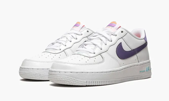 Кроссовки Air Force 1 LV8 (GS) белый