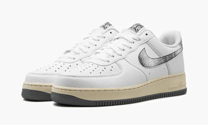 Кроссовки Air Force 1 Low «Classics» белый