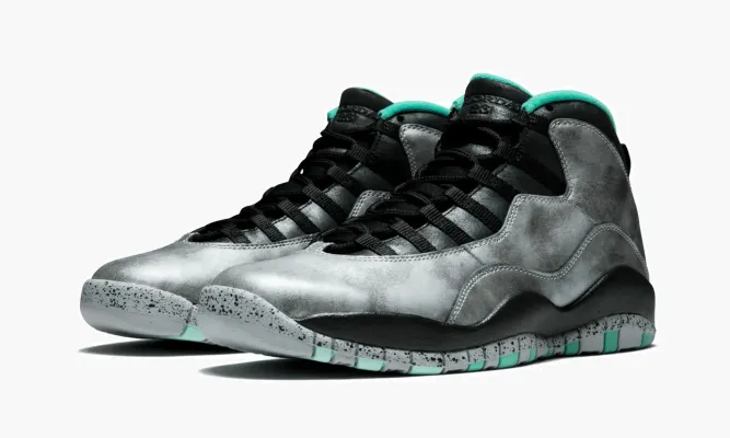 Кроссовки Air Jordan 10 Retro 30th «Lady Liberty» серый