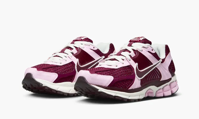 Кроссовки Nike Zoom Vomero 5 Pink Foam Team Red розовый