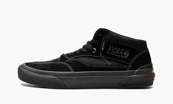 Кроссовки Vans Skate Half Cab Gore-tex «Triple Black» черный