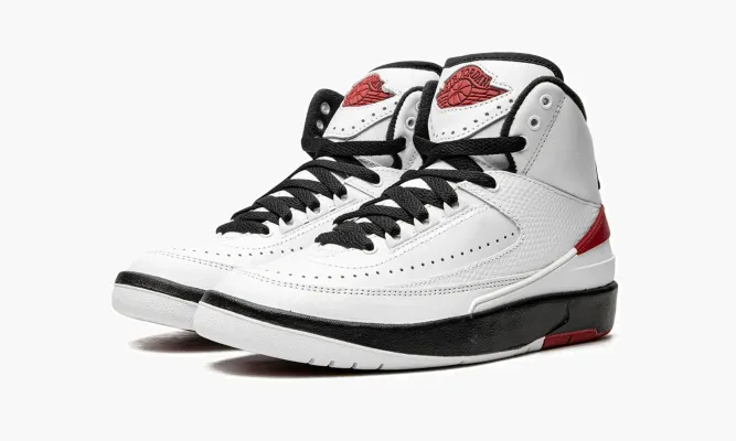 Кроссовки Air Jordan 2 Retro OG GS «Chicago 2022» белый