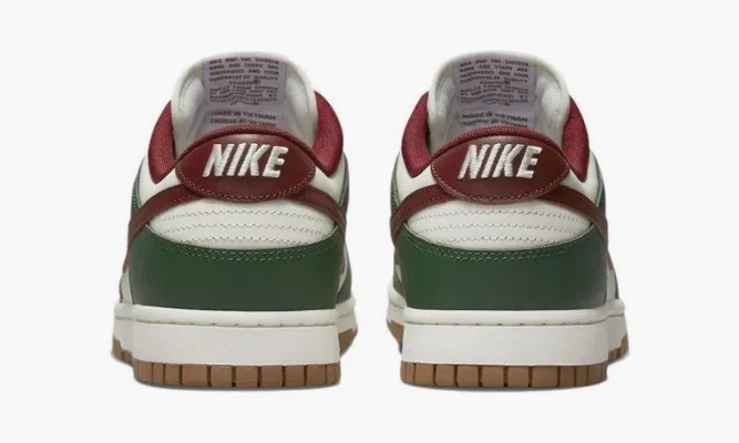 Кроссовки Nike Dunk Low «Gorge Green» зеленый