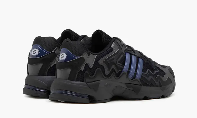 Кроссовки Adidas Response Cl «Bad Bunny Triple Black» черный