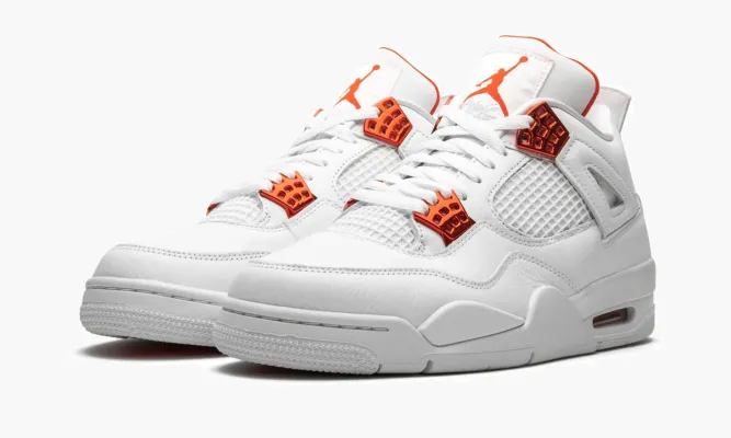 Кроссовки Air Jordan 4 Retro «Metallic Pack - Orange» белый