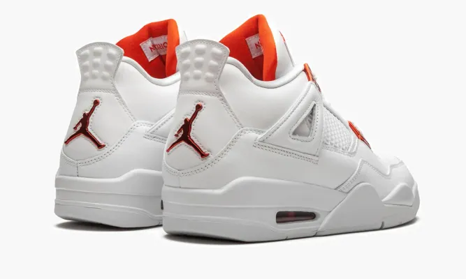 Кроссовки Air Jordan 4 Retro «Metallic Pack - Orange» белый