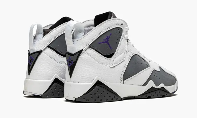 Кроссовки Air Jordan 7 Retro Bg «Flint» серый