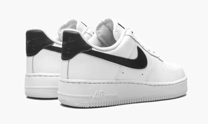 Кроссовки Air Force 1 LO MNS WMNS «White / Black» белый