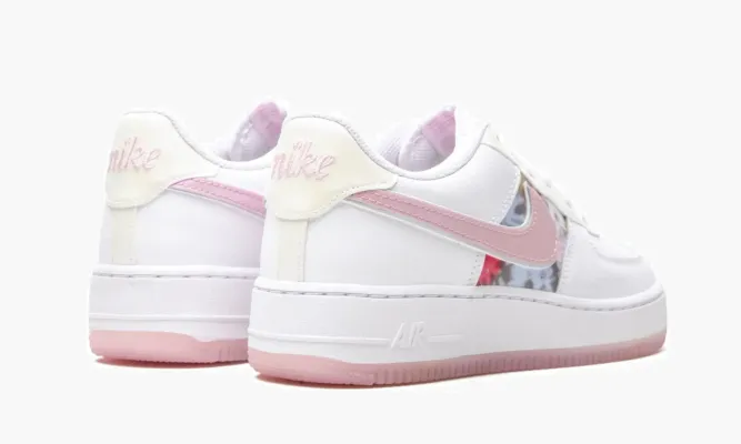 Кроссовки Air Force 1 LV8 GS «Floral» белый