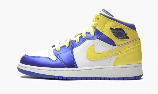 Кроссовки Girls Air Jordan 1 Mid GS «Easter» белый