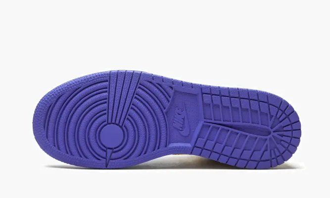 Кроссовки Girls Air Jordan 1 Mid GS «Easter» белый