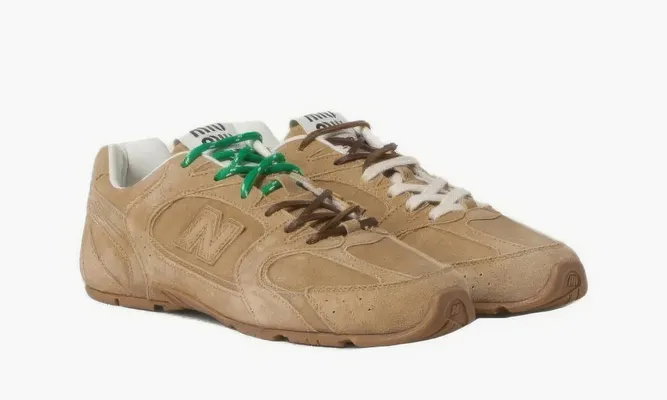 Кроссовки New Balance Miu Miu X 530 «Light Brown» коричневый
