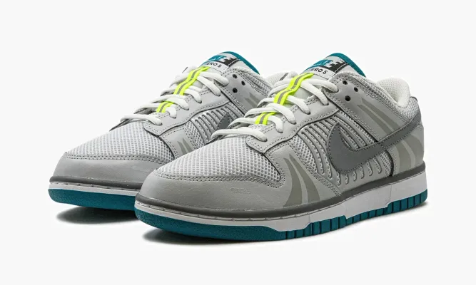 Кроссовки Nike Dunk Low SE WMNS «Vomero - Timeless» серый