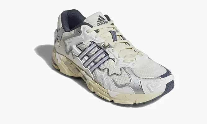 Кроссовки Adidas Response Cl «Bad Bunny» белый