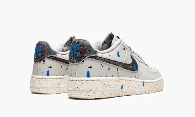Кроссовки Air Force 1 LV8 GS «Paint Splatter» серый