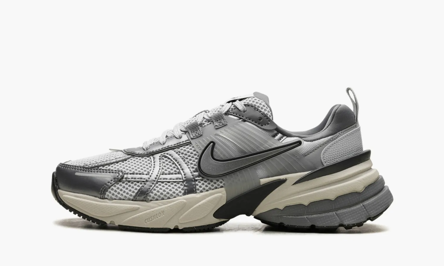 Nike V2k Run WMNS «Pure Platinum Wolf Grey»