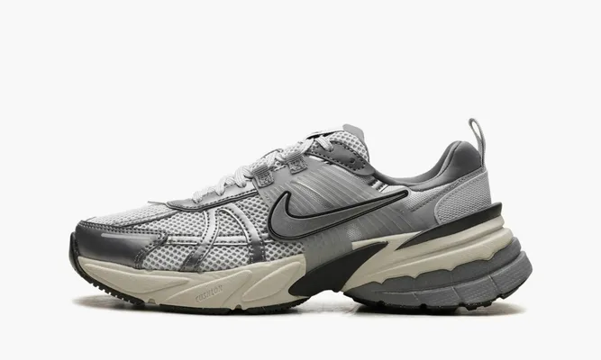 Кроссовки Nike V2k Run WMNS «Pure Platinum Wolf Grey» серый
