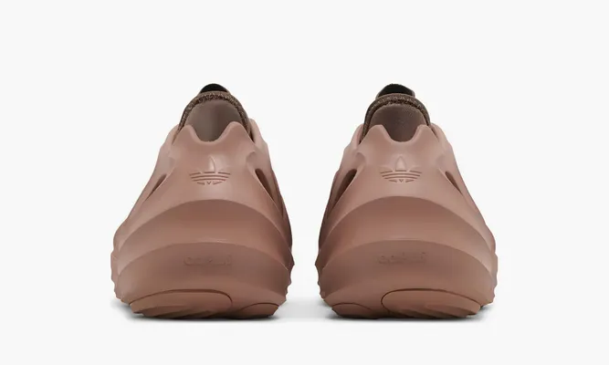 Кроссовки Adidas adiFOM Q «Clay Strata» бежевый