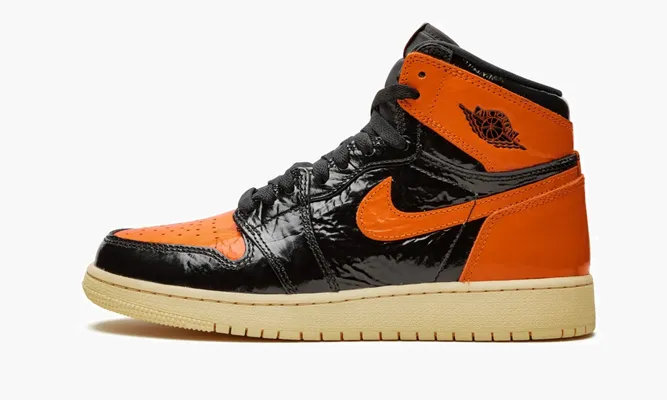 Кроссовки Air Jordan 1 Retro High OG GS «Shattered Backboard 3.0» белый