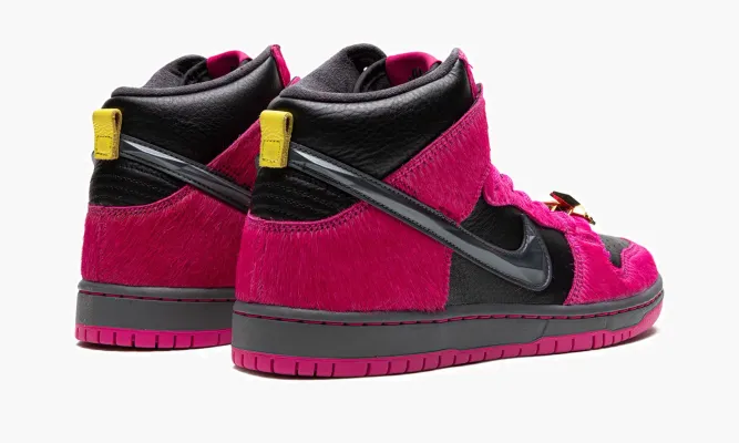 Кроссовки Nike SB Dunk High «Run The Jewels» розовый