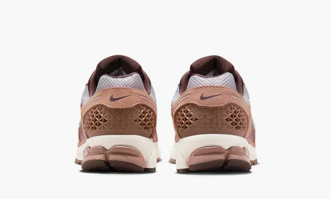 Кроссовки Nike Zoom Vomero 5 «Dusted Clay» коричневый