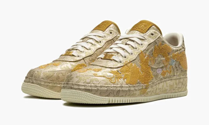 Кроссовки Air Force 1 Low WMNS «Year of the Dragon 2024» кремовый