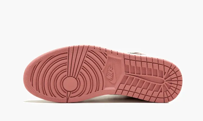 Кроссовки Air Jordan 1 Retro High OG Nrg «Rust Pink» белый