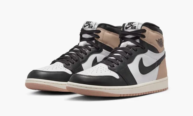 Кроссовки Air Jordan 1 High WMNS «Latte» кремовый