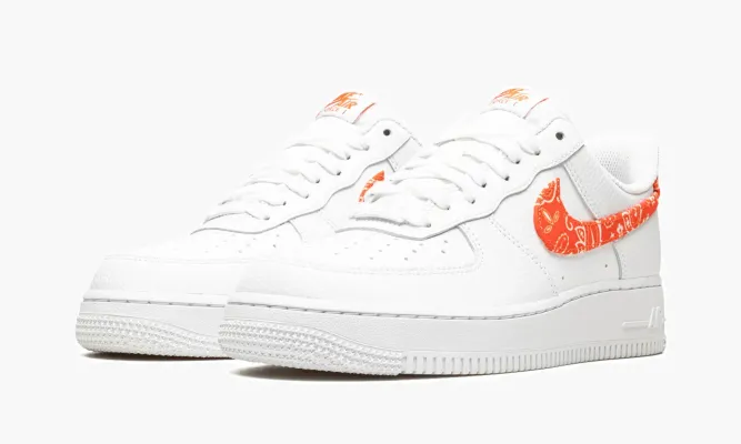 Кроссовки Air Force 1 LO MNS WMNS «Orange Paisley» белый
