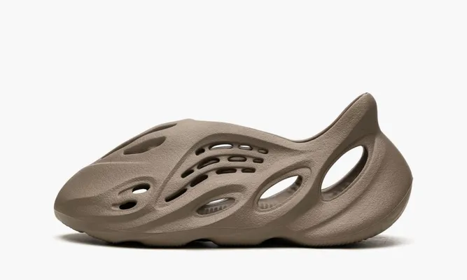 Кроссовки Adidas Yeezy Foam Rnr «Stone Taupe» бежевый