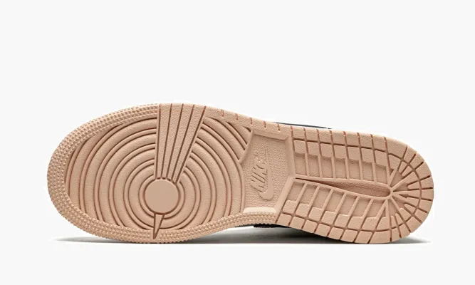 Кроссовки Air Jordan 1 Mid GS «White / Arctic Orange» белый