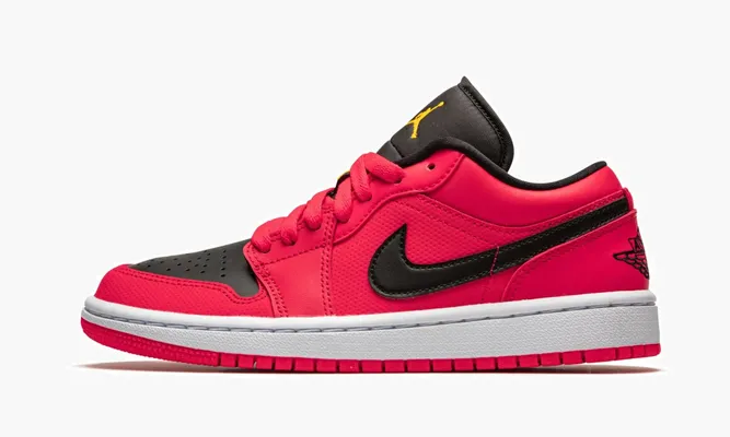 Кроссовки Air Jordan 1 Low WMNS «Siren Red» красный