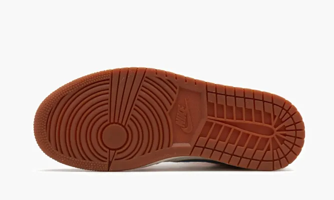 Кроссовки Air Jordan 1 Mid SE WMNS «Letherman» белый