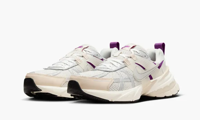 Кроссовки Nike V2k Run WMNS Premium «Light Bone» белый