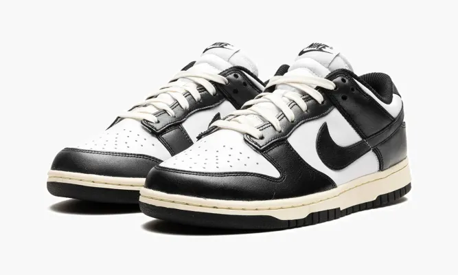 Кроссовки Nike Dunk Low WMNS «Vintage Panda» белый