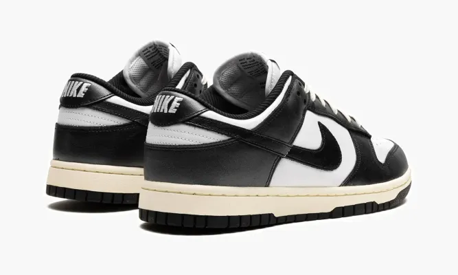 Кроссовки Nike Dunk Low WMNS «Vintage Panda» белый