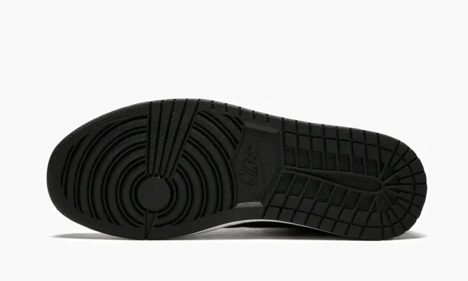 Кроссовки Air Jordan 1 Retro High «Elephant Print» черный