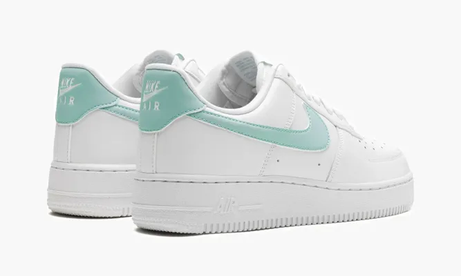 Кроссовки Air Force 1 '07 WMNS «White / Jade Ice» белый