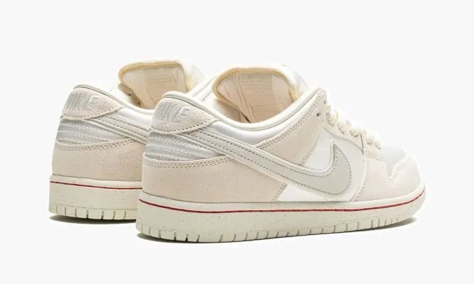Кроссовки Nike SB Dunk Low «Valentine's Day - Low Love Found» бежевый