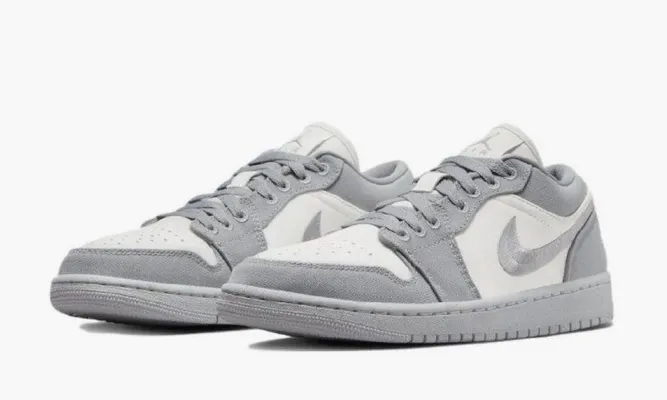 Кроссовки Air Jordan 1 Low SE WMNS «Light Steel Grey» серый,белый