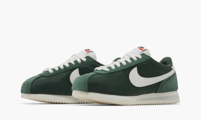Кроссовки Nike Wmns Cortez «Fir» зеленый
