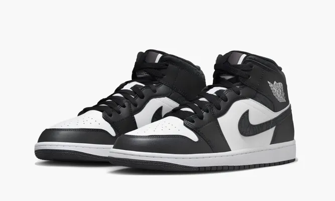 Кроссовки Air Jordan 1 Mid SE «Panda Elephant» черный