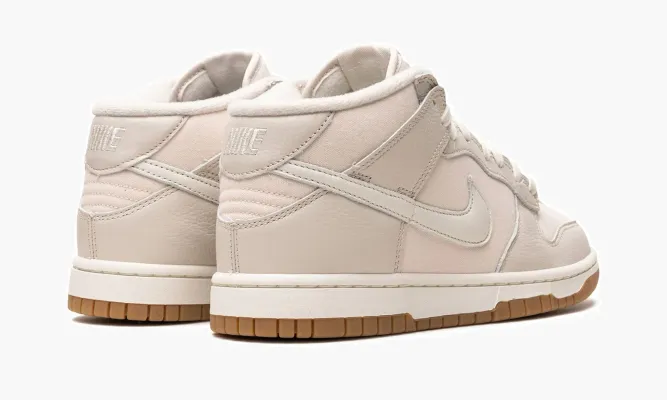 Кроссовки Nike Dunk Mid «Light Orewood Brown» бежевый