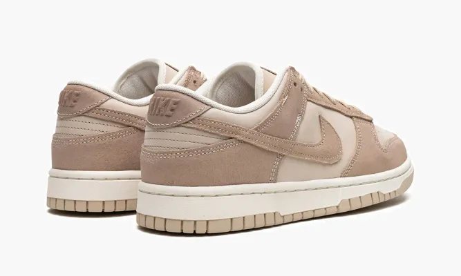 Кроссовки Nike Dunk Low WMNS «Sanddrift» бежевый