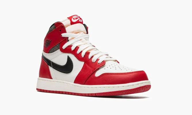 Кроссовки Air Jordan 1 Retro High OG GS «Chicago Lost And Found» красный