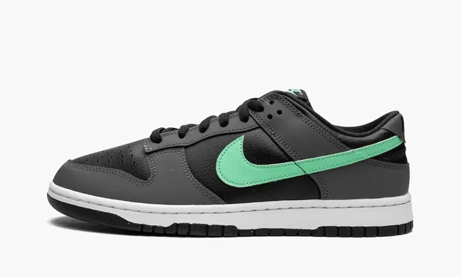 Кроссовки Nike Dunk Low Retro «Black / Green Glow» черный
