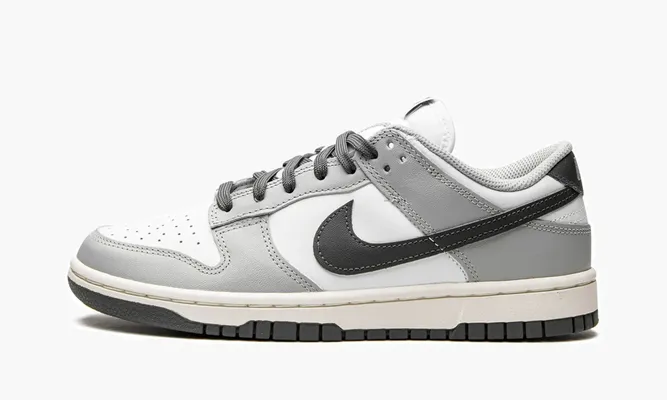 Кроссовки Nike Dunk Low WMNS «Light Smoke Grey» белый