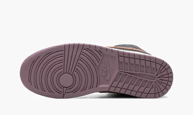 Кроссовки Air Jordan 1 Mid SE «Sky J Mauve» черный